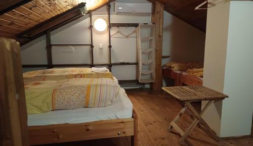 Quintuple Room with Shared Bathroom