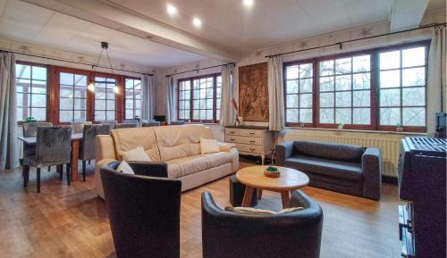 Five-Bedroom Holiday Home