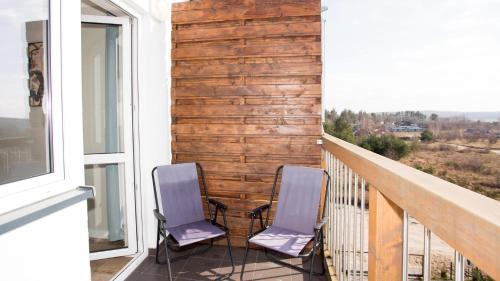 One-Bedroom Apartment with Balcony