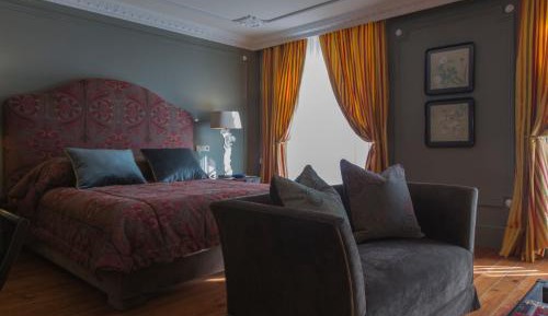 Suite with City View