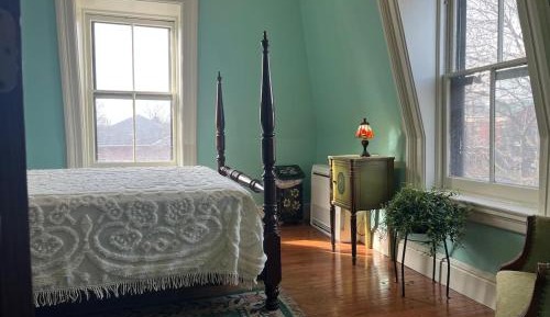 Two-Bedroom Deluxe Apartment with Garden View