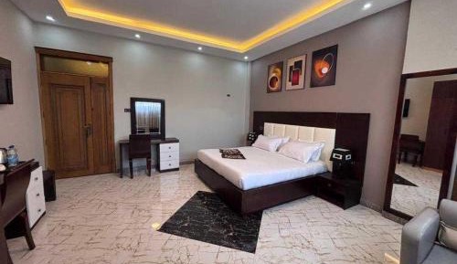 Standard Suite