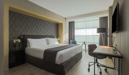 Superior King Room
