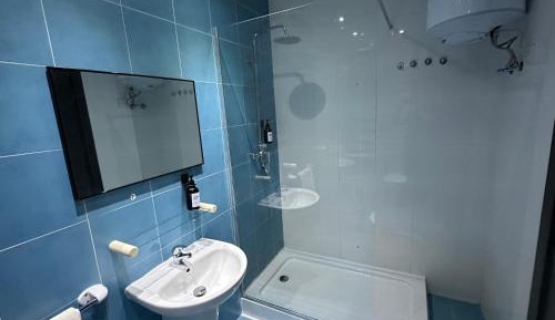 One-Bedroom Standard Apartment