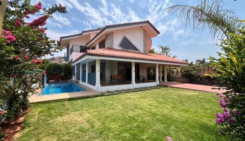 Villa with Private Pool