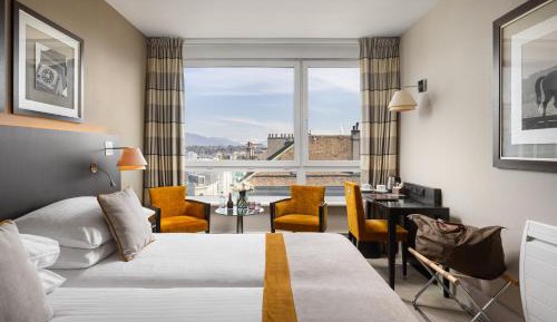 Signature Room