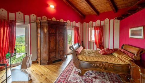 Standard Queen Room
