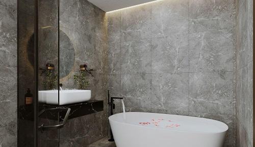 Studio with Spa Bath