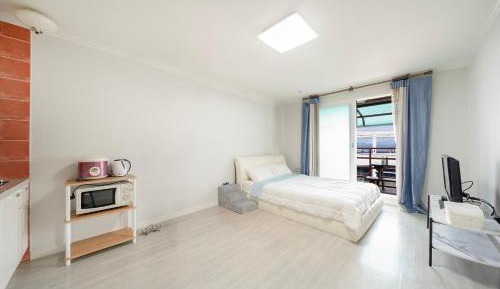Double Room with Sea View 5