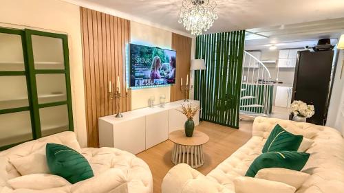Two-Bedroom Apartment with City View
