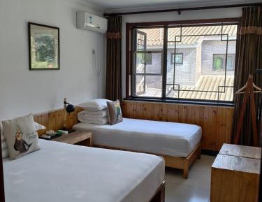 Triple Room with Private Bathroom
