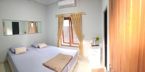 Double or Twin Room with Bathroom