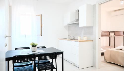 One-Bedroom Apartment with Balcony