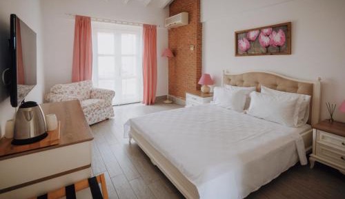 Deluxe Double Room with Balcony