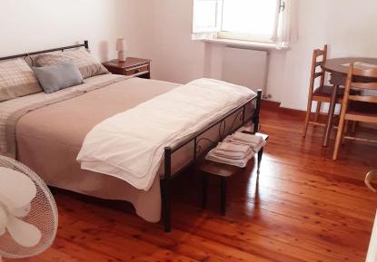 Queen Room with Shared Bathroom