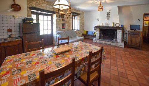 One-Bedroom Holiday Home