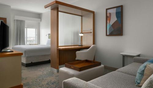King Suite with Sofa Bed - Hearing Accessible