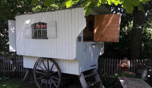 Mobile Home with Shared Bathroom