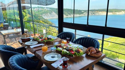 Deluxe Double Room with Sea View