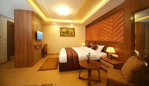 Junior Suite with Balcony