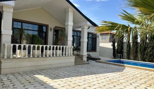 Three-Bedroom Holiday Home 