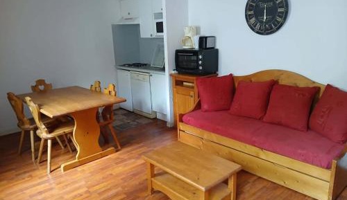 Apartment (6 Adults)