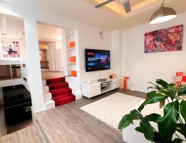 One-Bedroom Deluxe Apartment