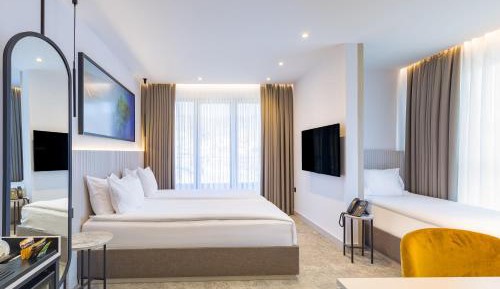 Superior Triple Room