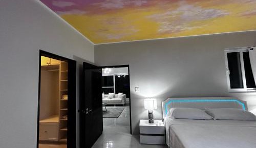 Superior King Suite