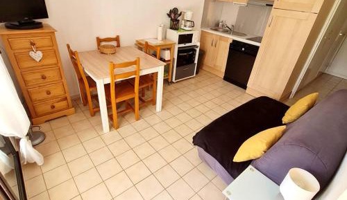 Apartment (4 Adults)