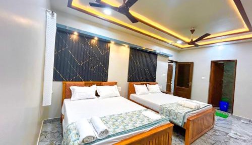 Deluxe Family Room
