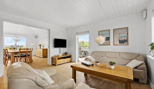 Three-Bedroom Holiday Home 