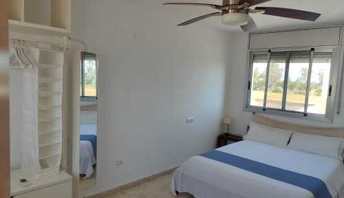 Superior Three-Bedroom House without Garage