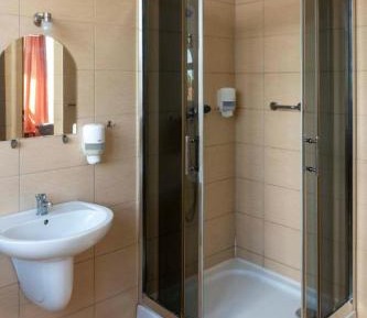 Triple Room with Shared Bathroom