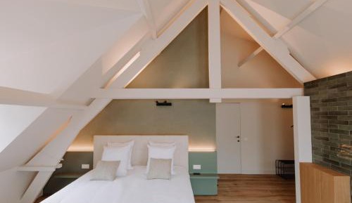 Deluxe Double Room with Bath