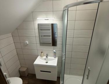 Deluxe Double Room (2 Adults + 1 Child)