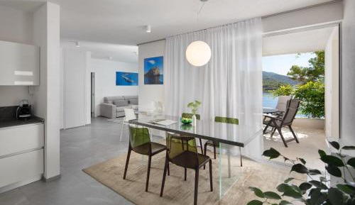 Two-Bedroom Apartment with Terrace and Sea View