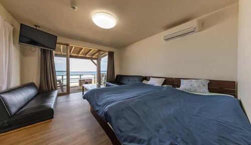 Twin Room with View