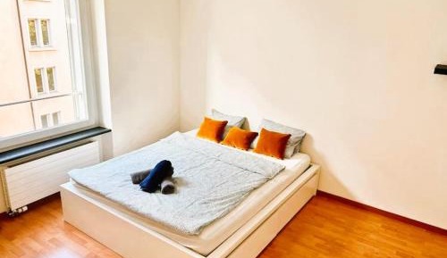 Apartment With Shared Bathroom