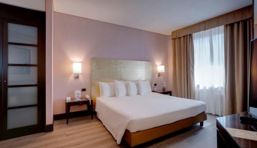 Junior Suite with Spa Bath