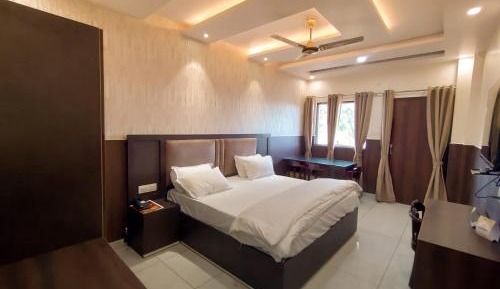 King Room with Balcony