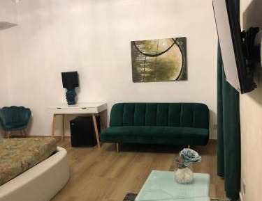 Queen Suite with Spa Bath