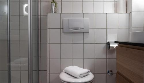 Large Single Room