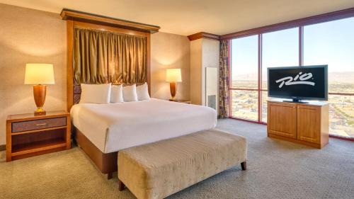 1 King Suite