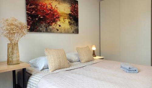 One-Bedroom Apartment with Balcony