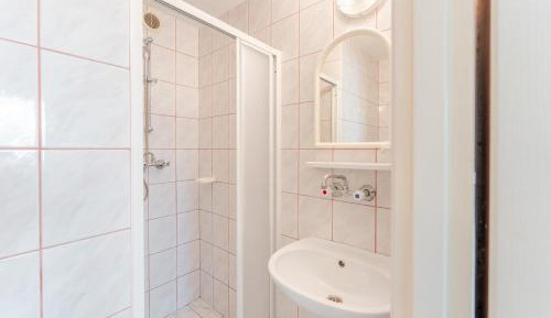 Economy Quadruple Room