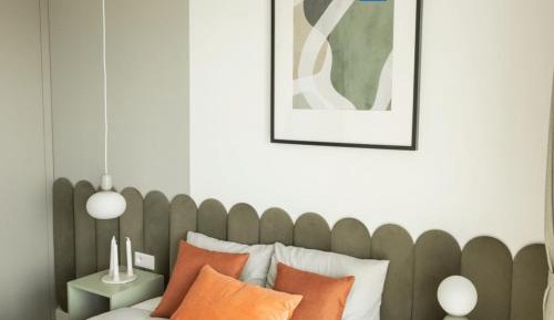 One-Bedroom Apartment with Balcony