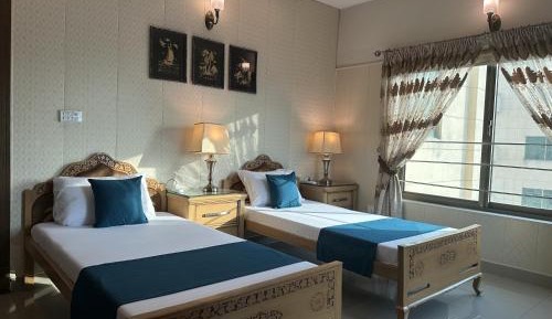 Two-Bedroom Deluxe Apartment with Balcony