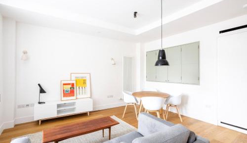 Open Plan One Bedroom Apartment