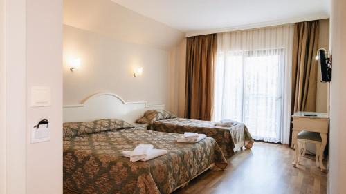 Triple Room with Garden View